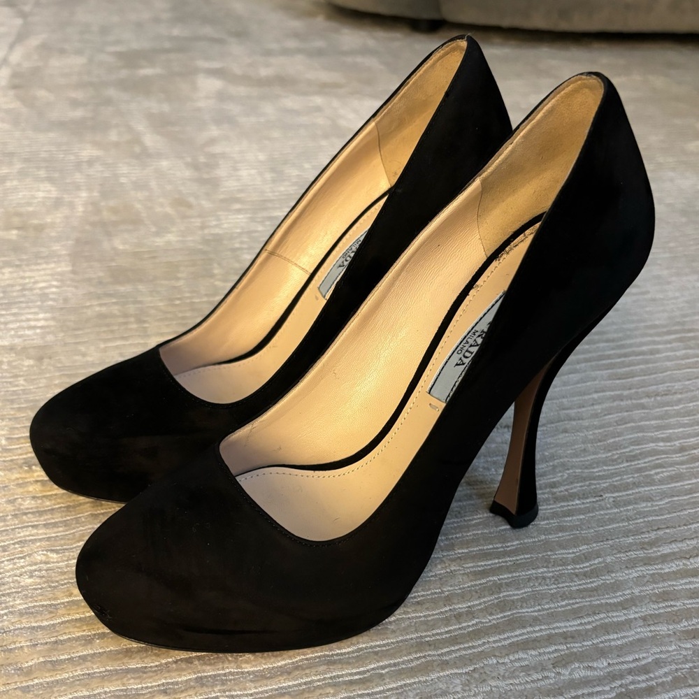 Prada Suede Pumps - Authentic